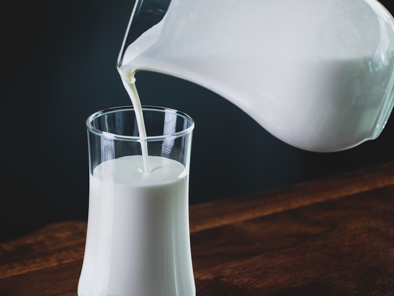 How to Make Macadamia Milk at Home